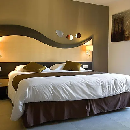 Hotel The Originals City, Les Bastides Du Gapeau